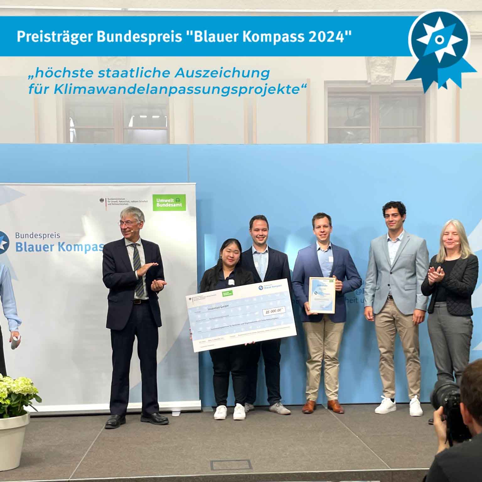 Team von inventied bei der Auszeichnung des Blauen Kompass 2024